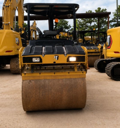 Compactador de rodillo de doble tambor liso Caterpillar CB7